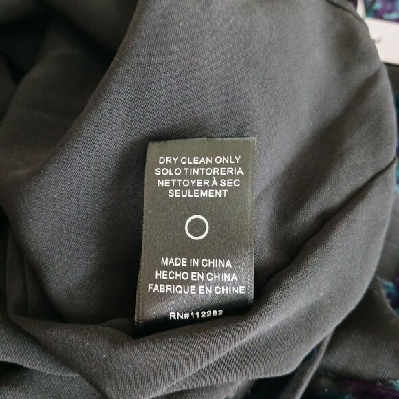 Adelyn Rae City Lights Velvet Burnout Romper Size Small V Neck NWT - Picture 10 of 13